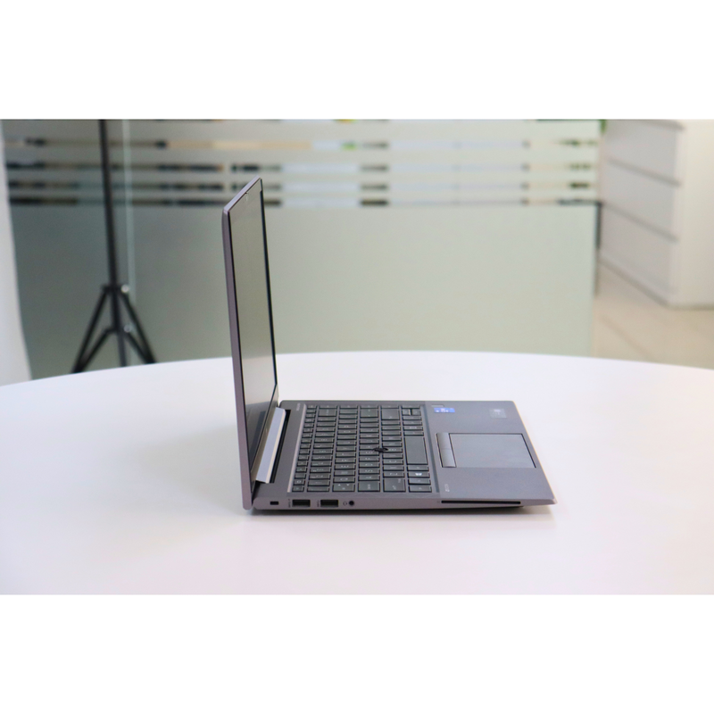 HP ZBOOK FIREFLY 14 G8: 11th Gen i7, 16GB RAM, 256GB SSD, SN:898755