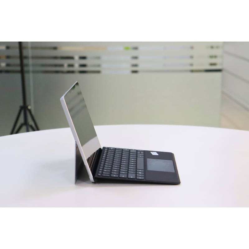 Microsoft SURFACE GO 2: 8th Gen M3, 8GB RAM, 128GB SSD, SN:76557