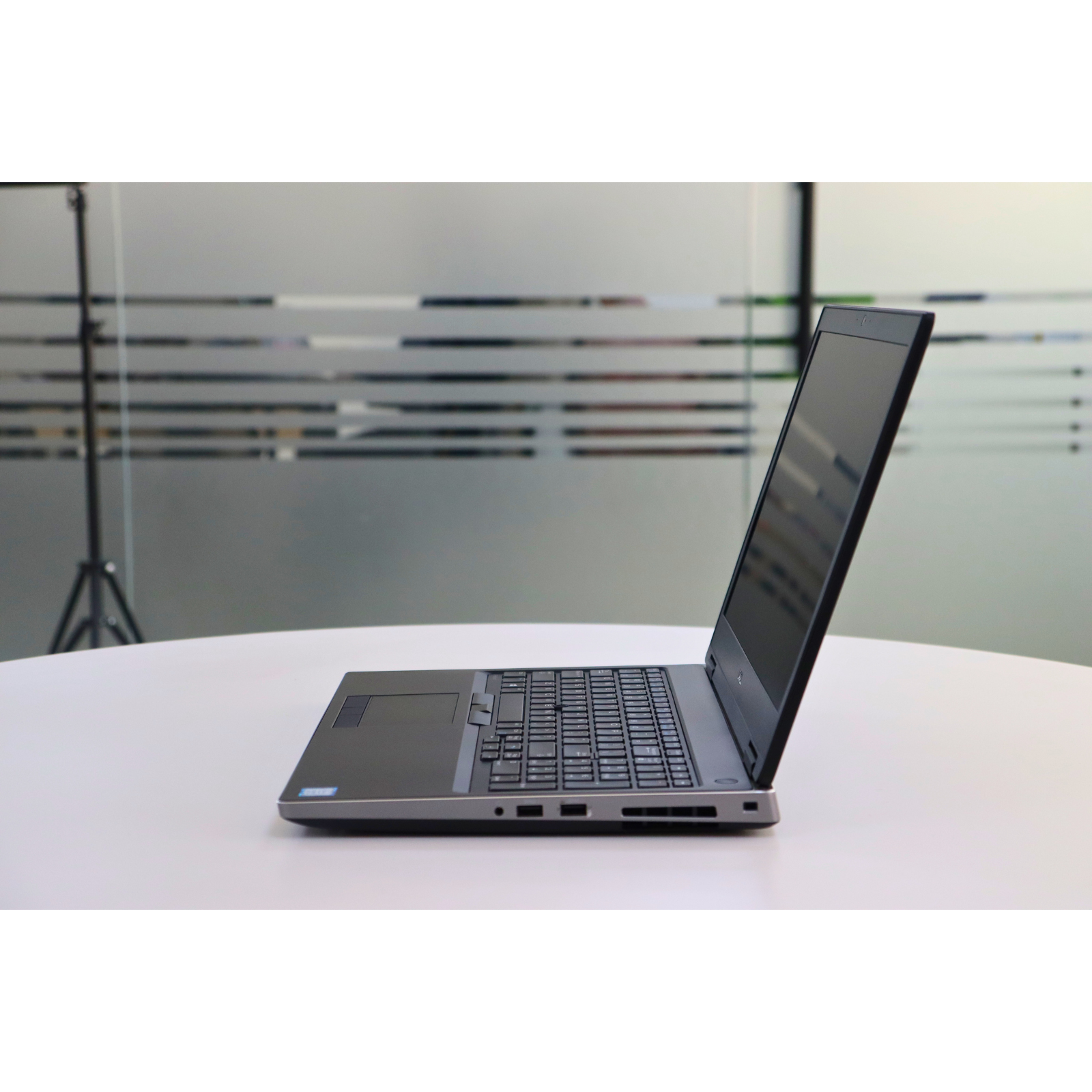 Dell PRECISION 7530: 8th Gen i7, 32GB RAM, 256GB SSD, SN:915261