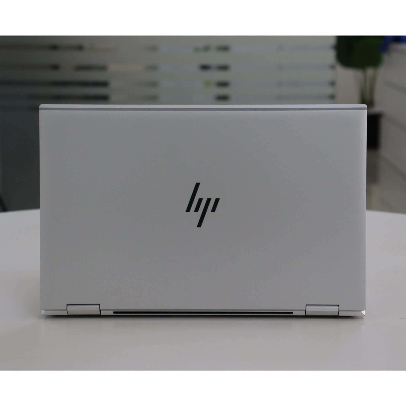 HP ELITEBOOK X360 1040 G8: Intel Core i7, 11th Gen, 16GB RAM, 512GB SSD SN:21460