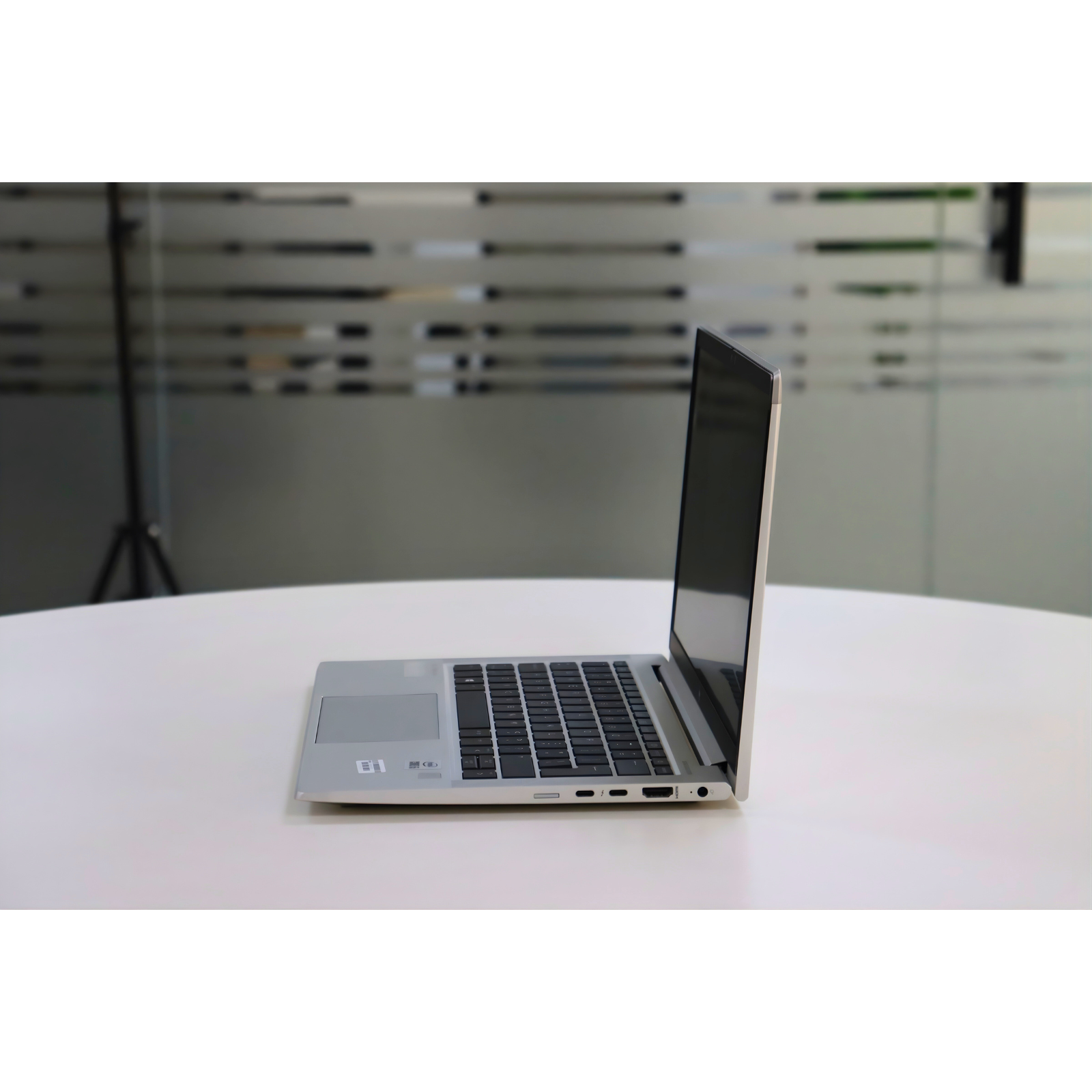 HP ELITEBOOK 830 G7: 10th Gen i5, 16GB RAM, 256GB SSD, SN:00447