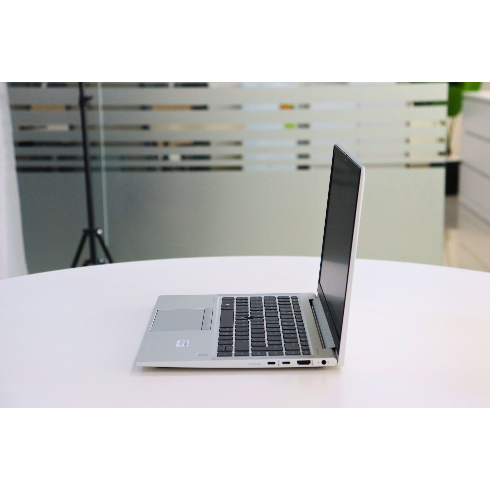 HP ELITEBOOK 845 G8:AMD RYZEN 3, 16GB RAM, 256GB SSD, SN:00304