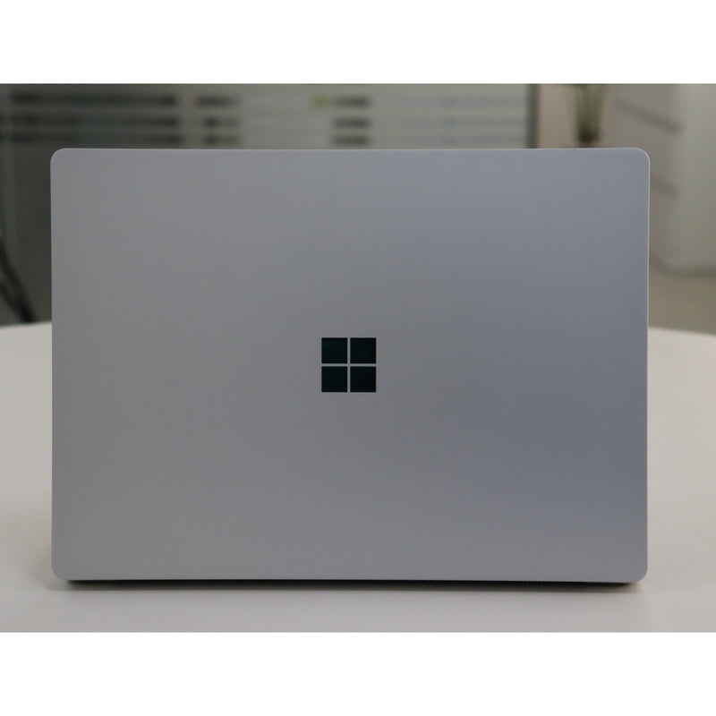 MICROSOFT SURFACE LAPTOP 2: 8th Gen i5, 8GB RAM, 256GB SSD, SN:78323