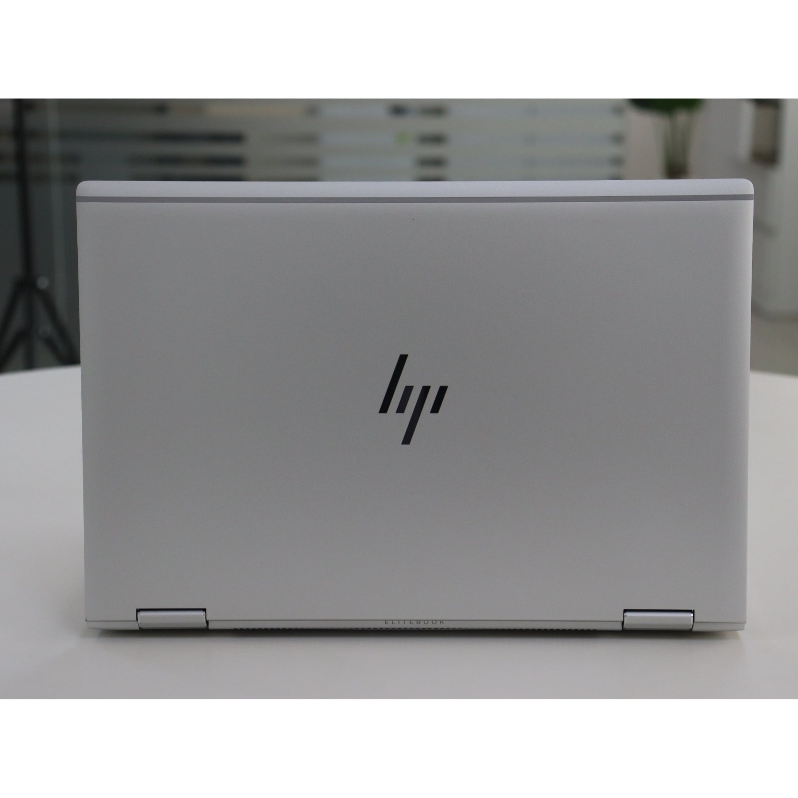 HP ELITEBOOK X360 1040 G6: 8th Gen i7, 16GB RAM, 256GB SSD, SN:21424