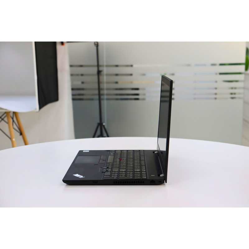 LENOVO THINKPAD T15 GEN 1: Intel Core i5, 10th Gen, 16GB RAM, 512GB SSD SN:92555