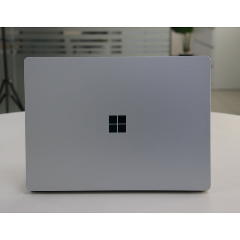 MICROSOFT SURFACE LAPTOP 2: 8th Gen i5, 8GB RAM, 256GB SSD, SN:78321