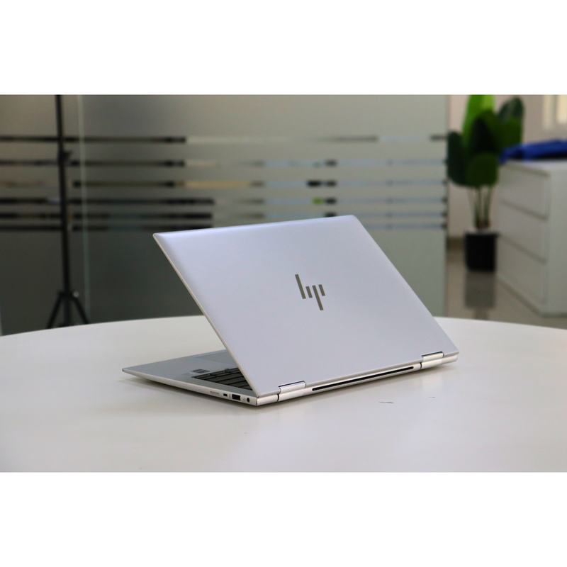 HP ELITEBOOK X360 1040 G10: 13th Gen i7, 16GB RAM, 256GB SSD, SN:18845