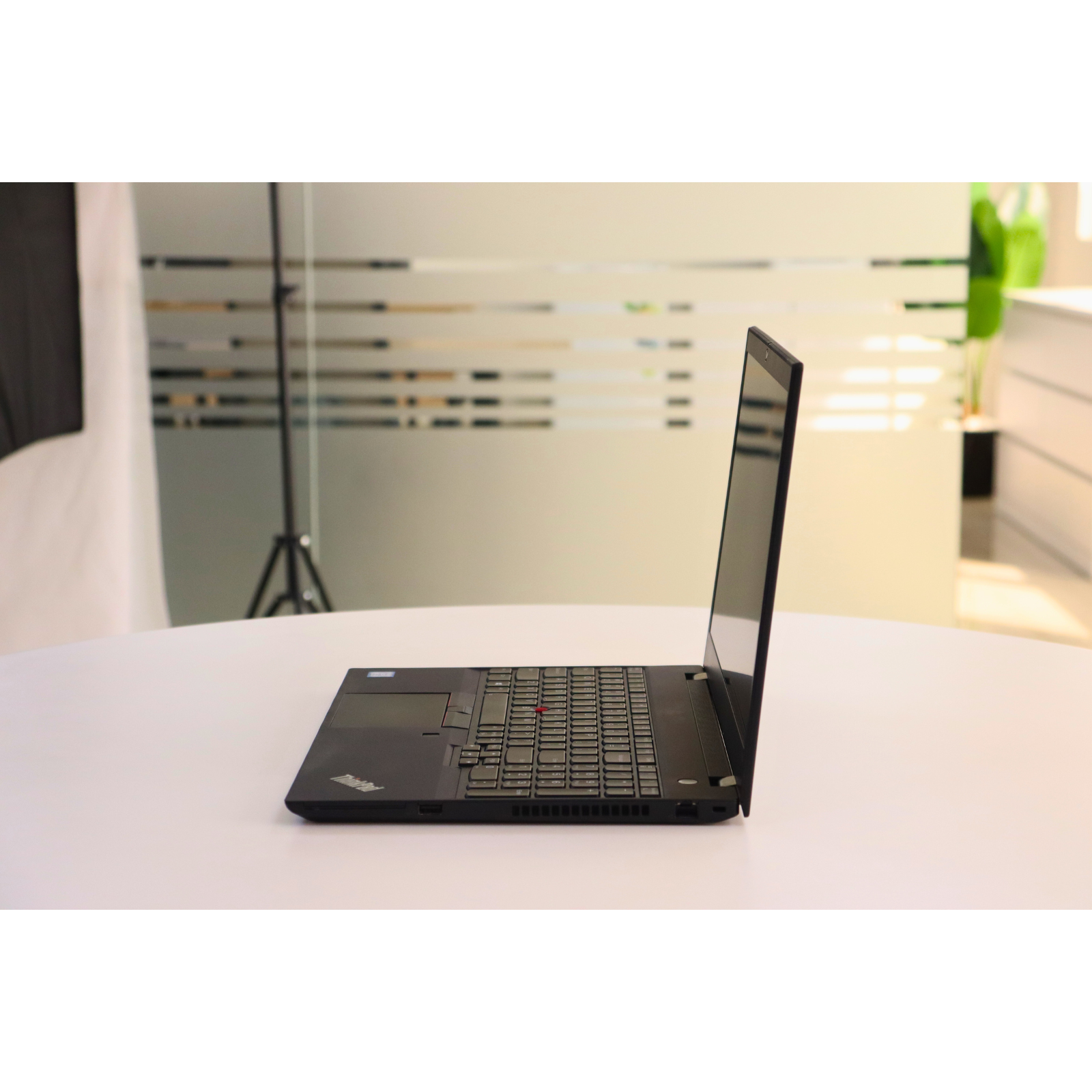 LENOVO THINKPAD T590: Intel Core i7, 8th Gen, 16GB RAM, 512GB SSD SN:96289