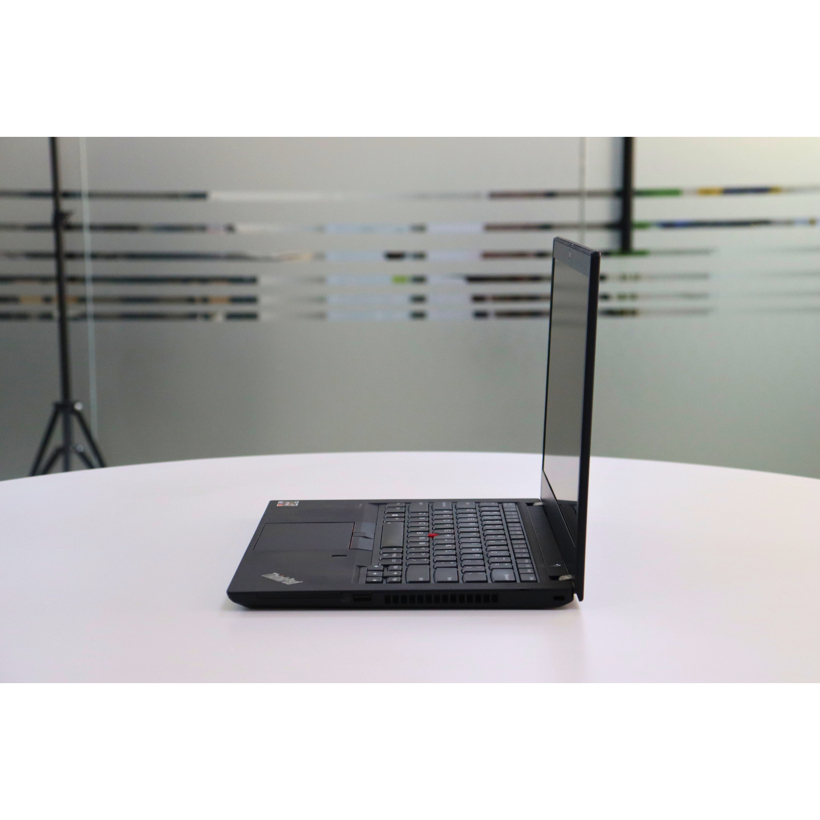 LENOVO THINKPAD T14 GEN 2: AMD RYZEN 7, 32GB RAM, 256GB SSD, SN:15468