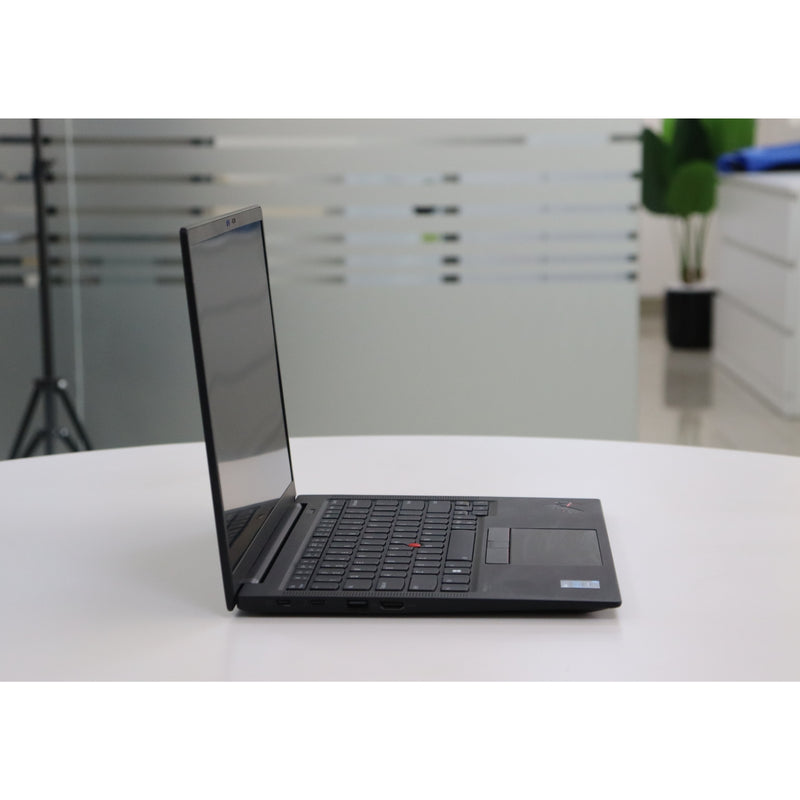 LENOVO ThinkPad X1 Carbon Gen 9: 11th Gen i7, 32GB RAM, 512GB SSD, SN:16631