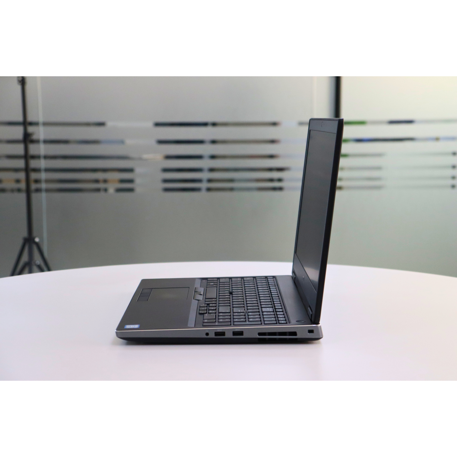 Dell PRECISION 7530: 8th Gen i7, 32GB RAM, 256GB SSD, SN:915262