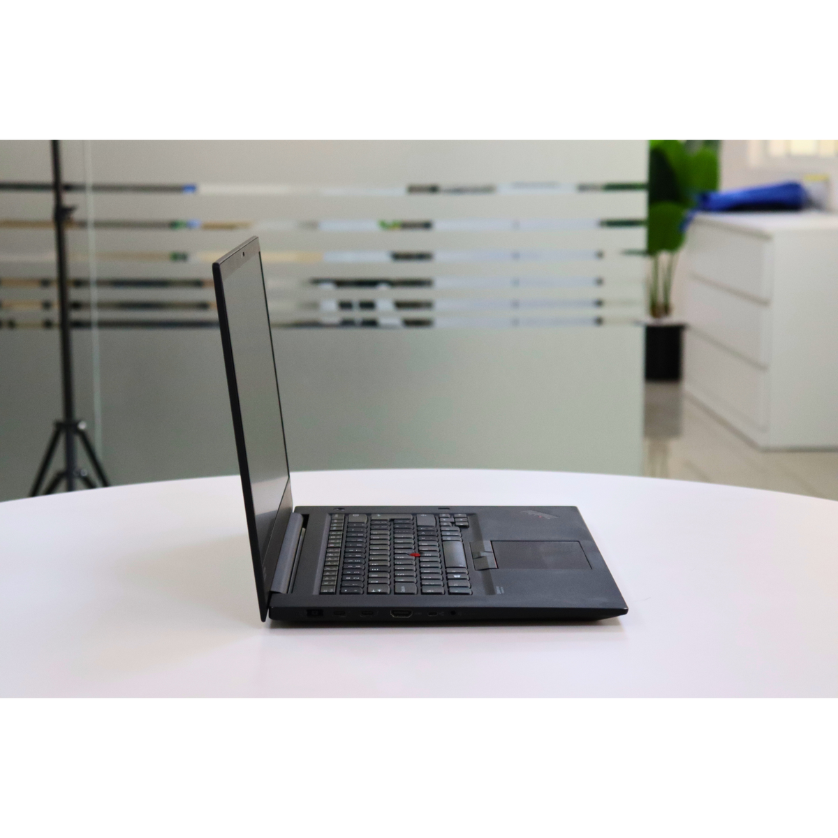 LENOVO THINKPAD X1 EXTREME 2ND: 9th Gen i7, 32GB RAM, 1024GB SSD, SN:00363