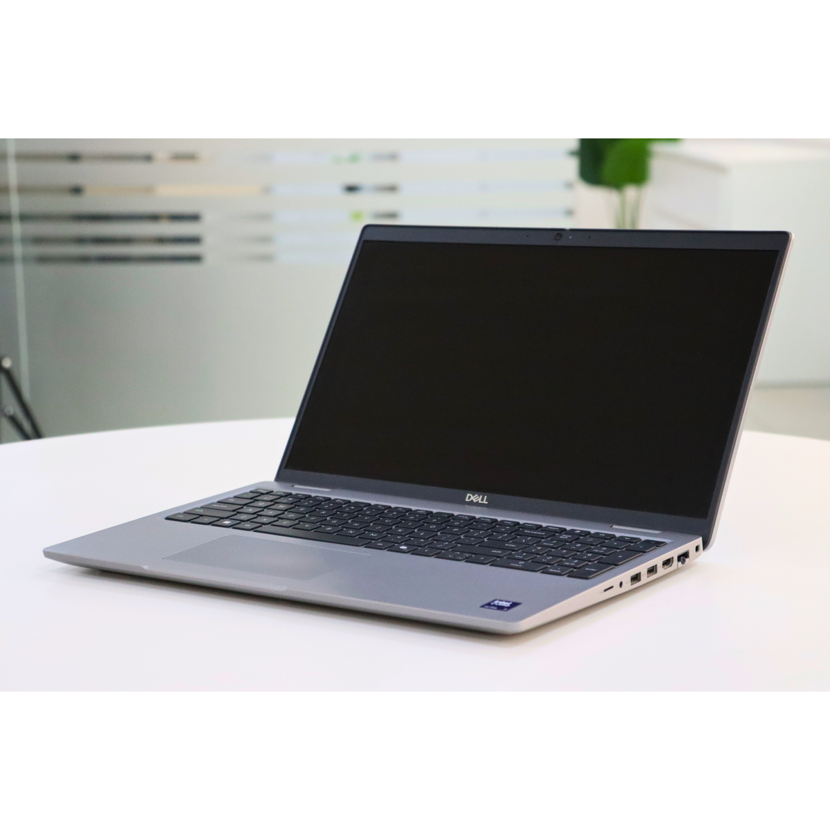 Dell LATITUDE 5550: Ultra 7, 32GB RAM, 512GB SSD, SN:21170