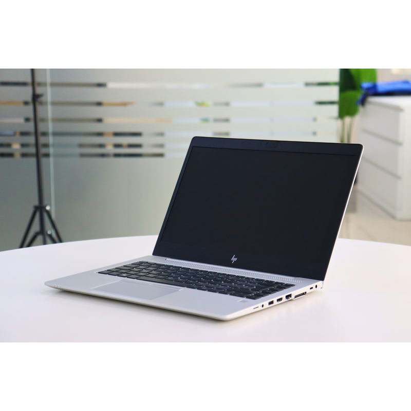 HP ELITEBOOK 745 G5: AMD, 8GB RAM, 256GB SSD, SN:01474
