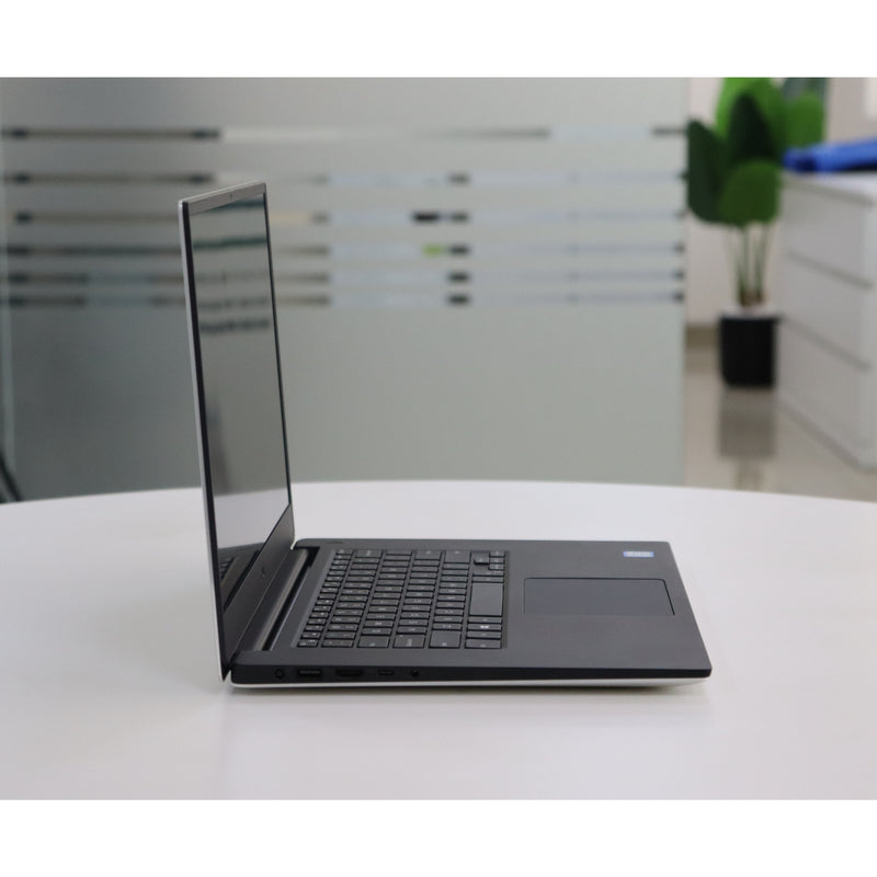 DELL PRECISION 5540: 9th Gen i7, 32GB RAM, 256GB SSD, SN:21980