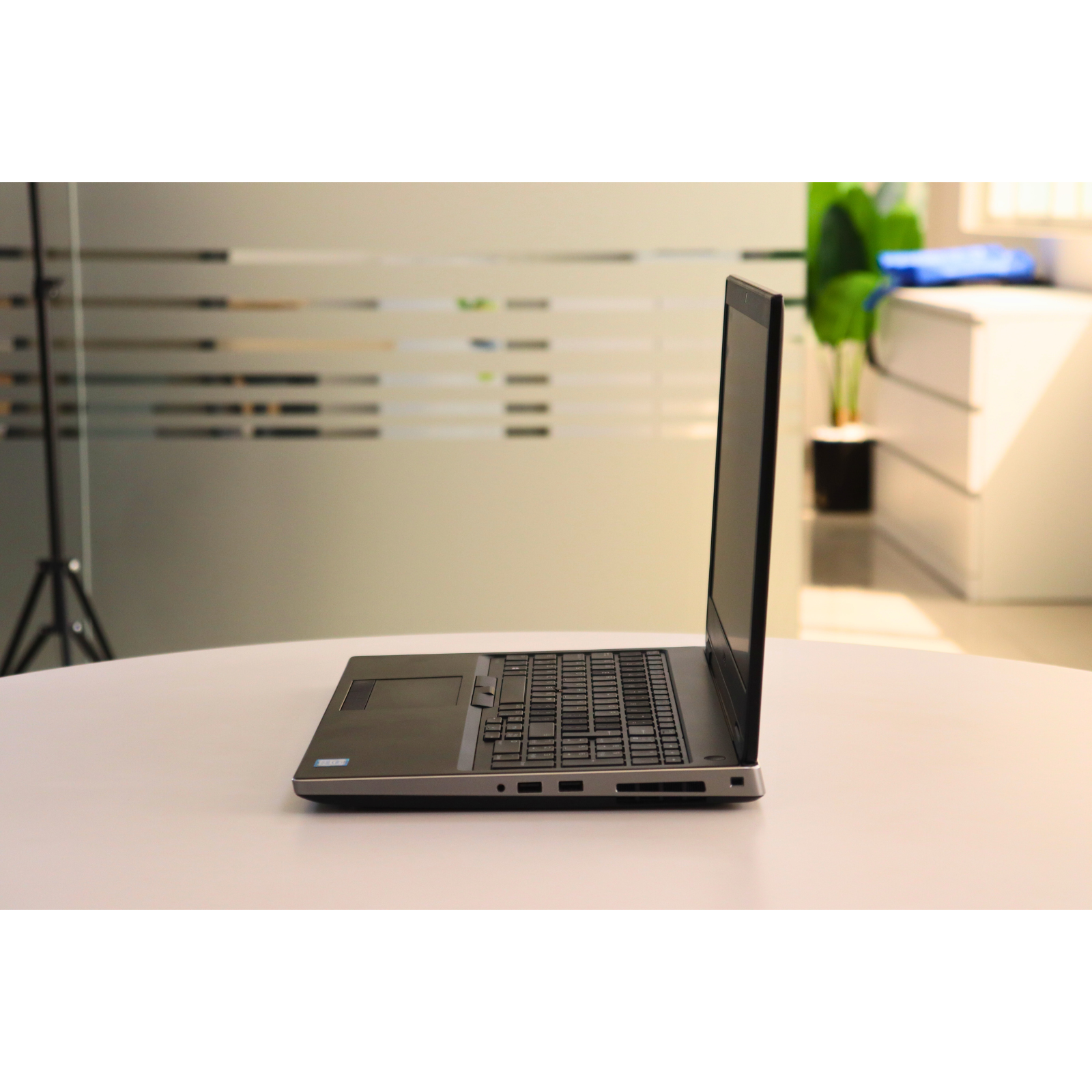Dell Inc PRECISION 7530: 8th Gen i7, 32GB RAM, 512GB SSD, SN:01193