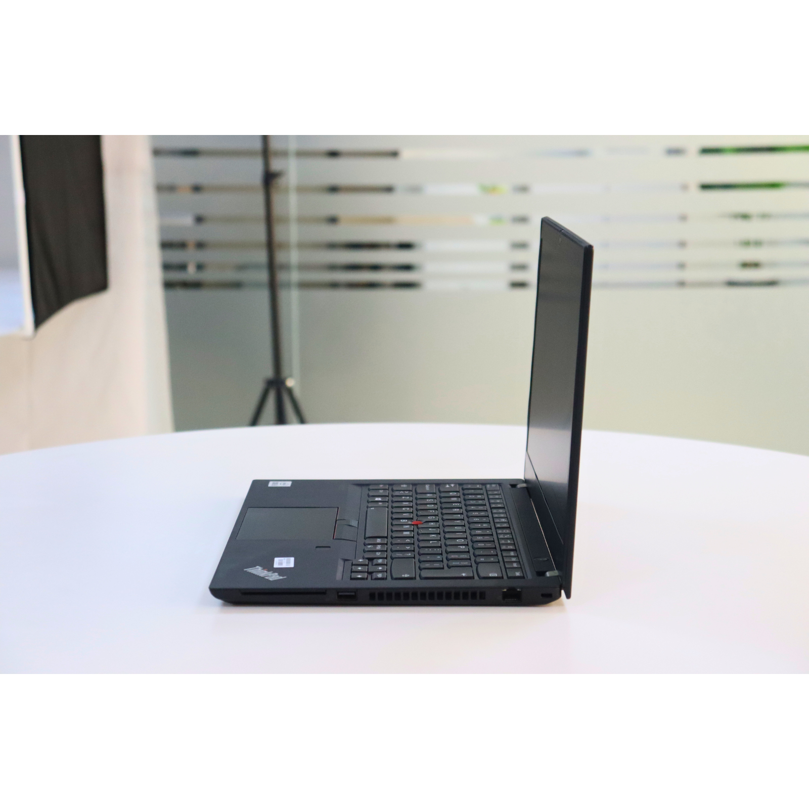 LENOVO THINKPAD T14 GEN 1: 10th Gen i5, 16GB RAM, 256GB SSD, SN:01690
