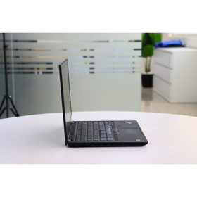 LENOVO THINKPAD T495: AMD RYZEN 3, 8GB RAM, 256GB SSD, SN:00090