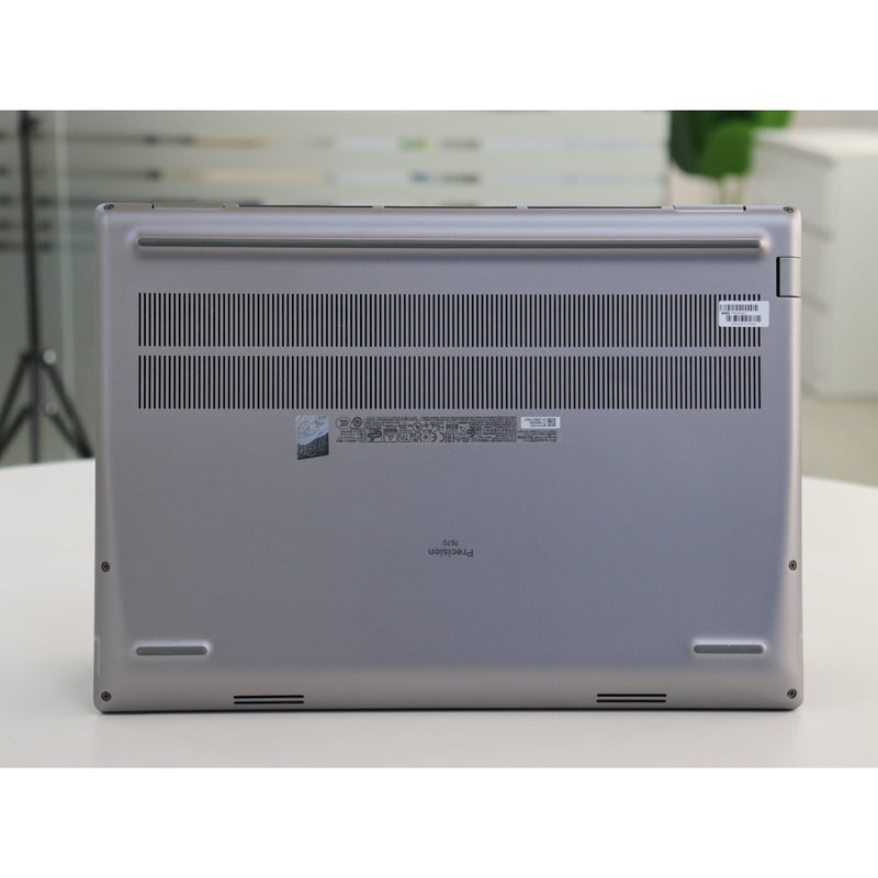 Dell PRECISION 7670: 12th Gen i7, 64GB RAM, 512GB SSD, SN:19500
