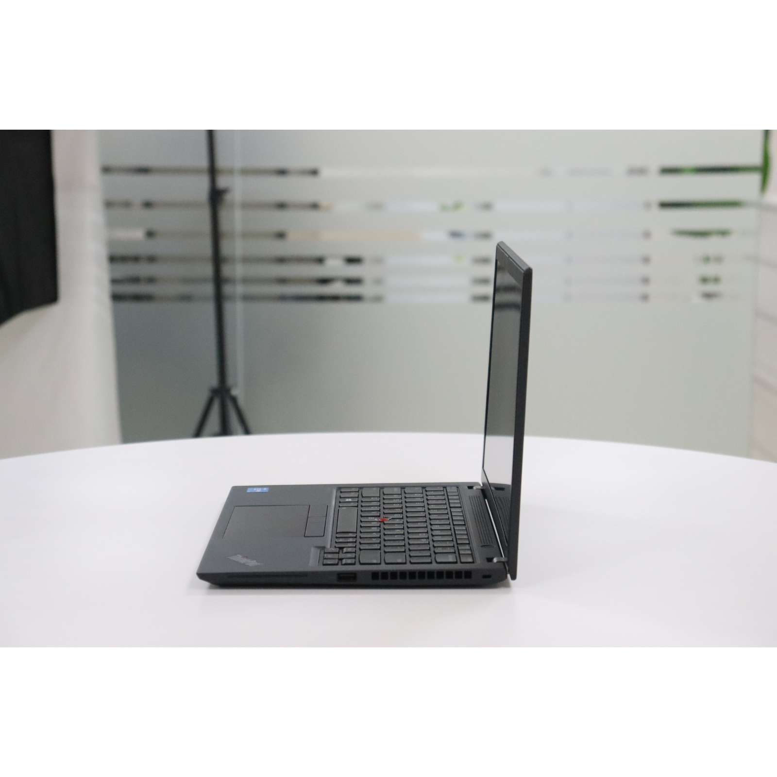LENOVO THINKPAD X13 GEN 2: 11th Gen i5, 16GB RAM, 256GB SSD, SN:92759