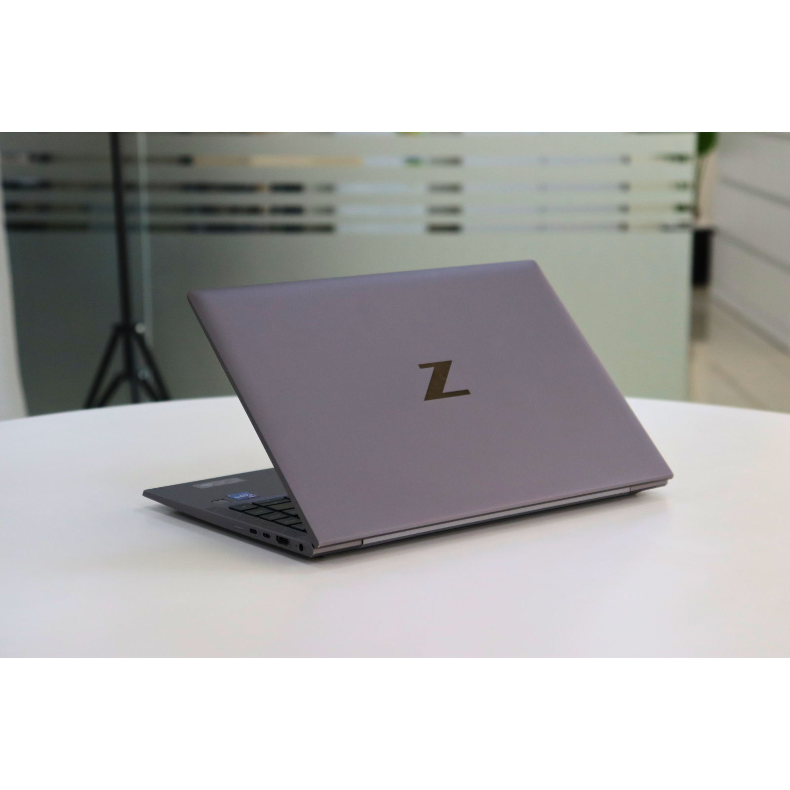 HP ZBOOK FIREFLY 14 G8: 11th Gen i7, 16GB RAM, 256GB SSD, SN:98756