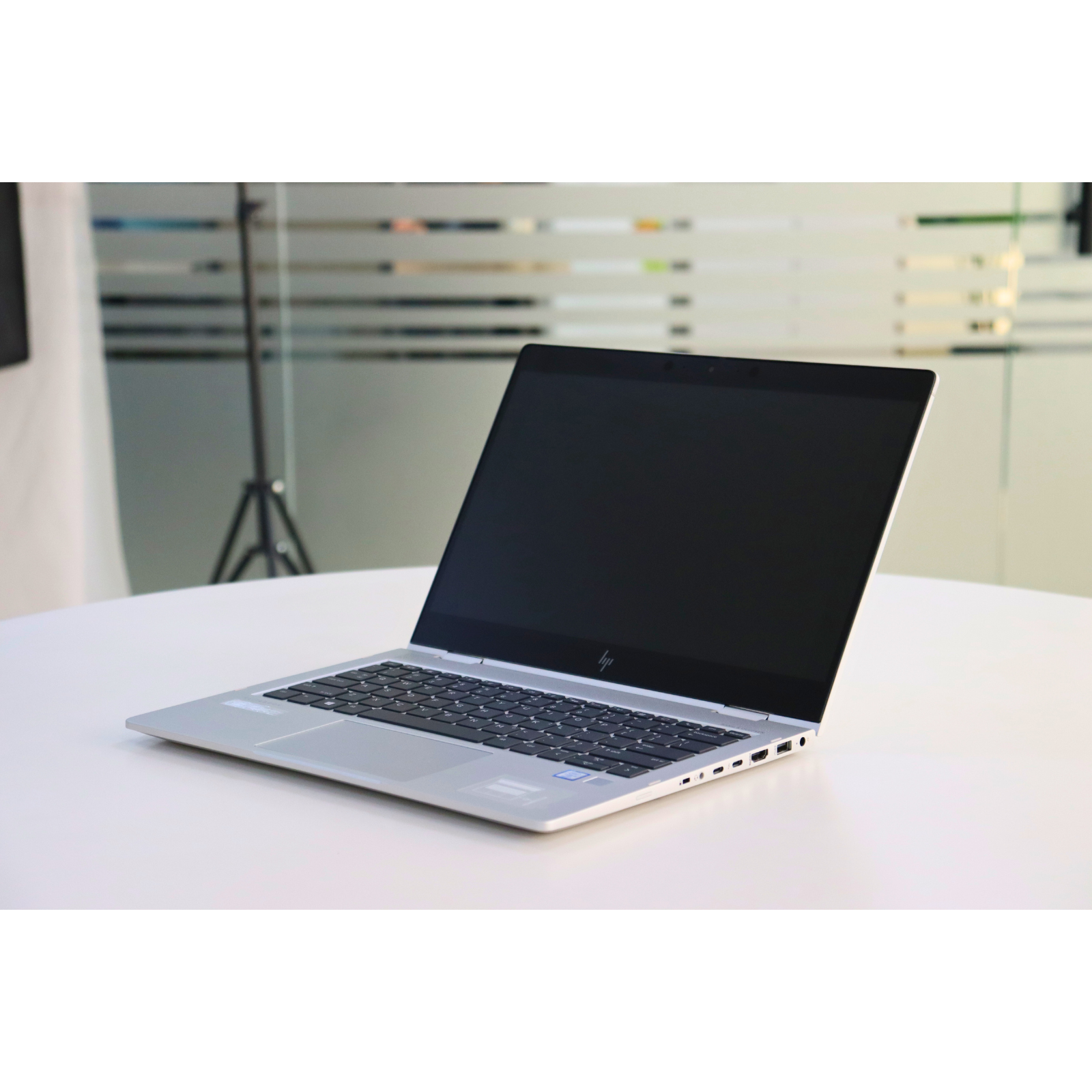 HP ELITEBOOK X360 830 G6: 8th Gen i5, 8GB RAM, 256GB SSD, SN:95734