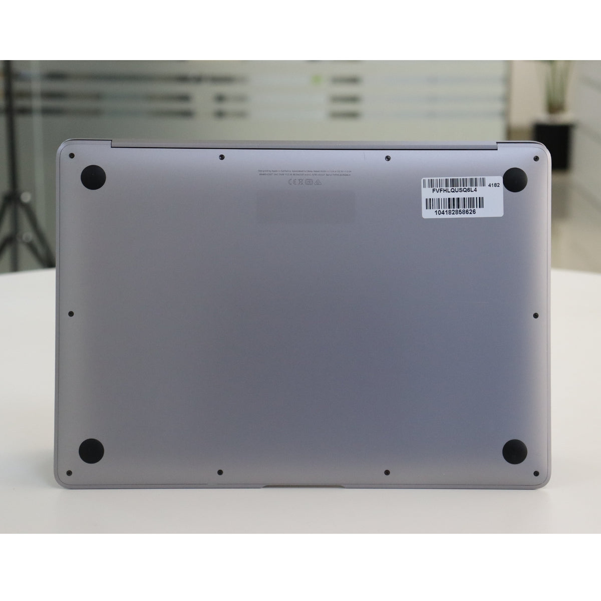 Apple MacBook Air A2337(2020): M1, 8GB RAM, 256GB SSD, SN:58626