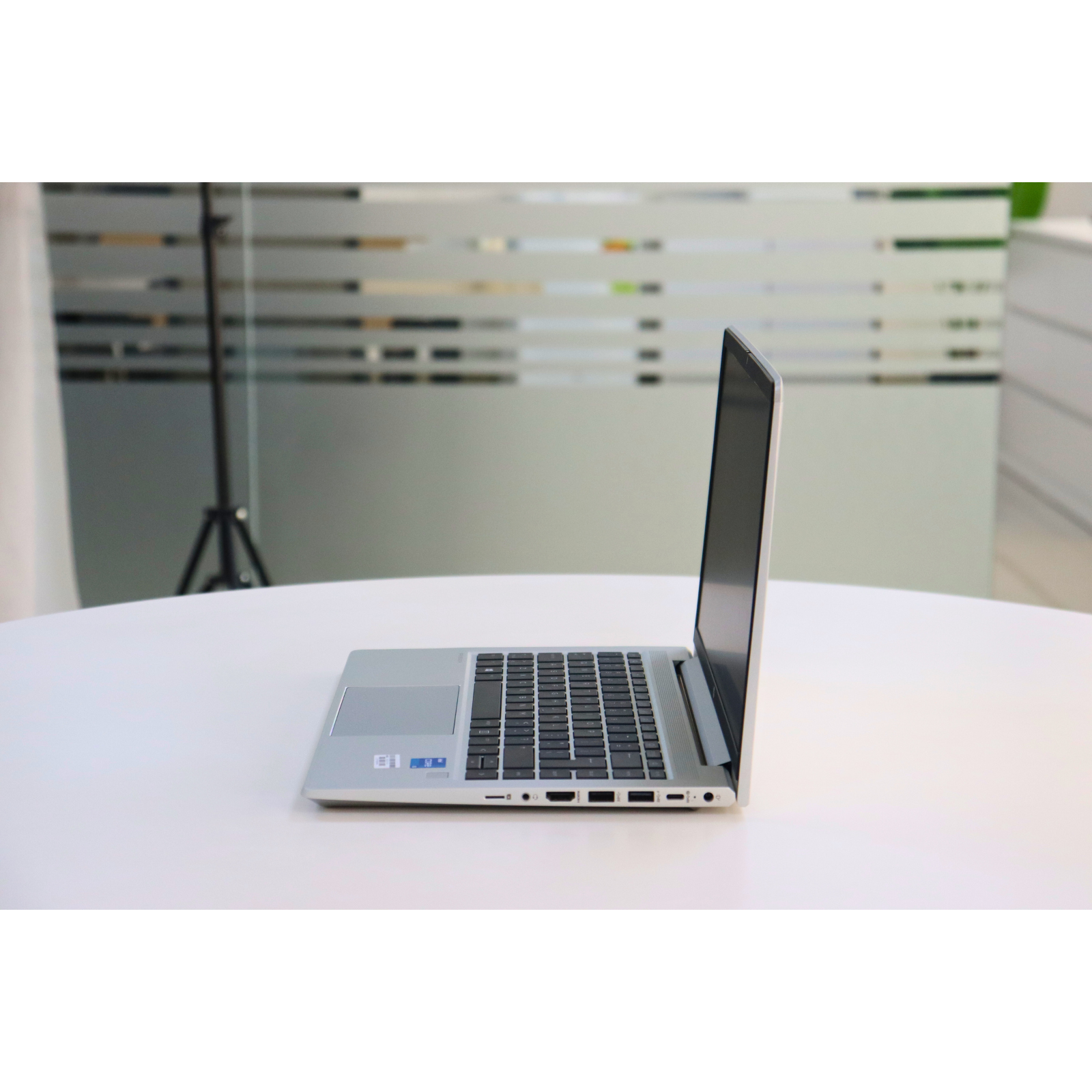 HP PROBOOK 640 G8: 11th Gen i5, 16GB RAM, 256GB SSD, SN:00908