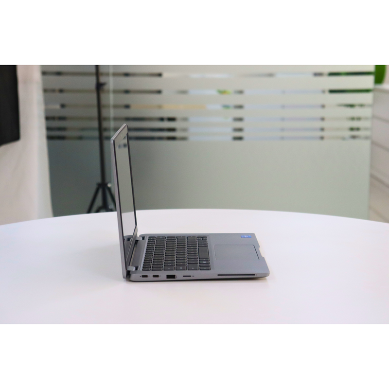 DELL LATITUDE 5320: 11th Gen i5, 8GB RAM, 256GB SSD, SN:95775