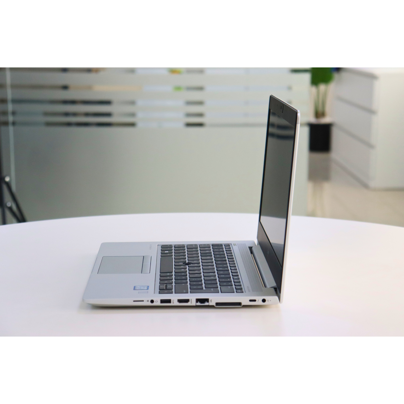 HP ELITEBOOK 830 G6: 8th Gen i7, 16GB RAM, 512GB SSD, SN:01261