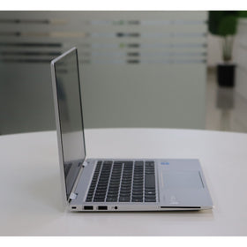 HP ELITEBOOK X360 830 G8: 11th Gen i5, 16GB RAM, 256GB SSD, SN:00003