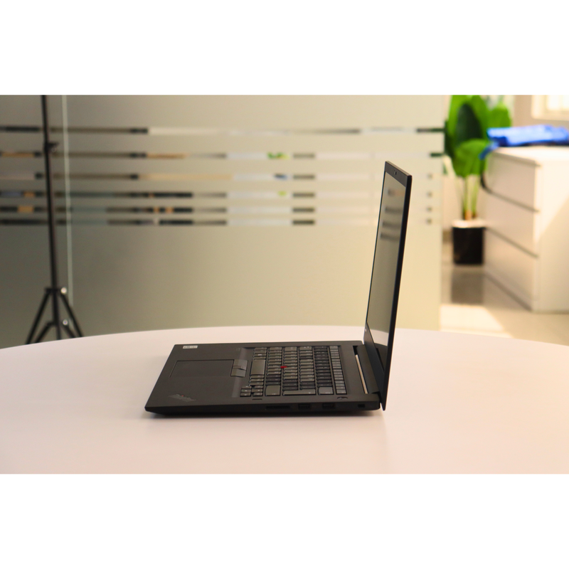 LENOVO THINKPAD P1 GEN 3: Intel Core i7, 10th Gen, 8GB RAM, 1024GB SSD SN:01664