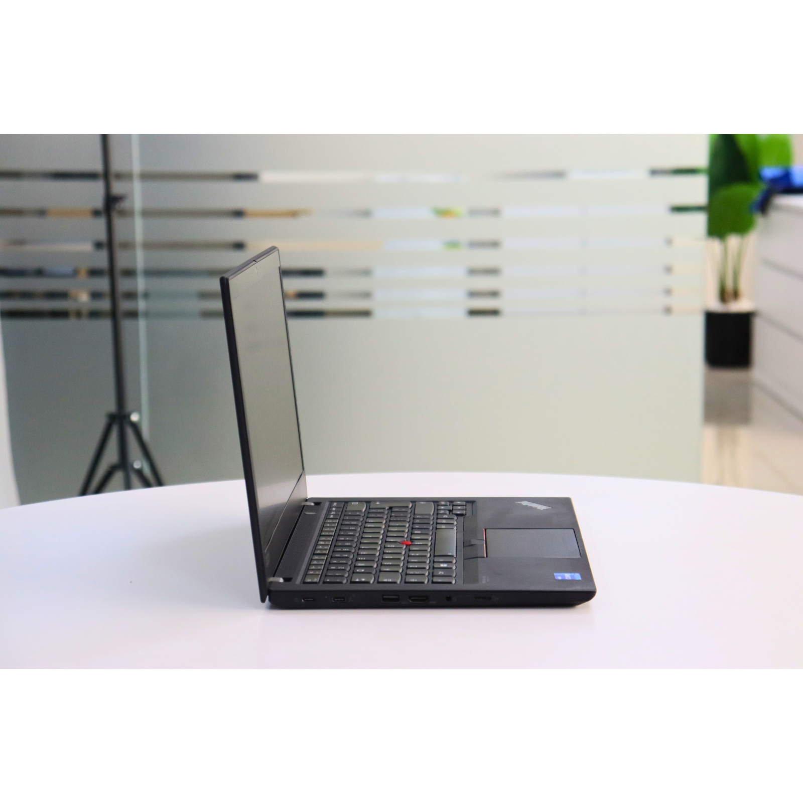 LENOVO THINKPAD T14 GEN 2: 11th Gen i7, 32GB RAM, 1024GB SSD, SN:01044