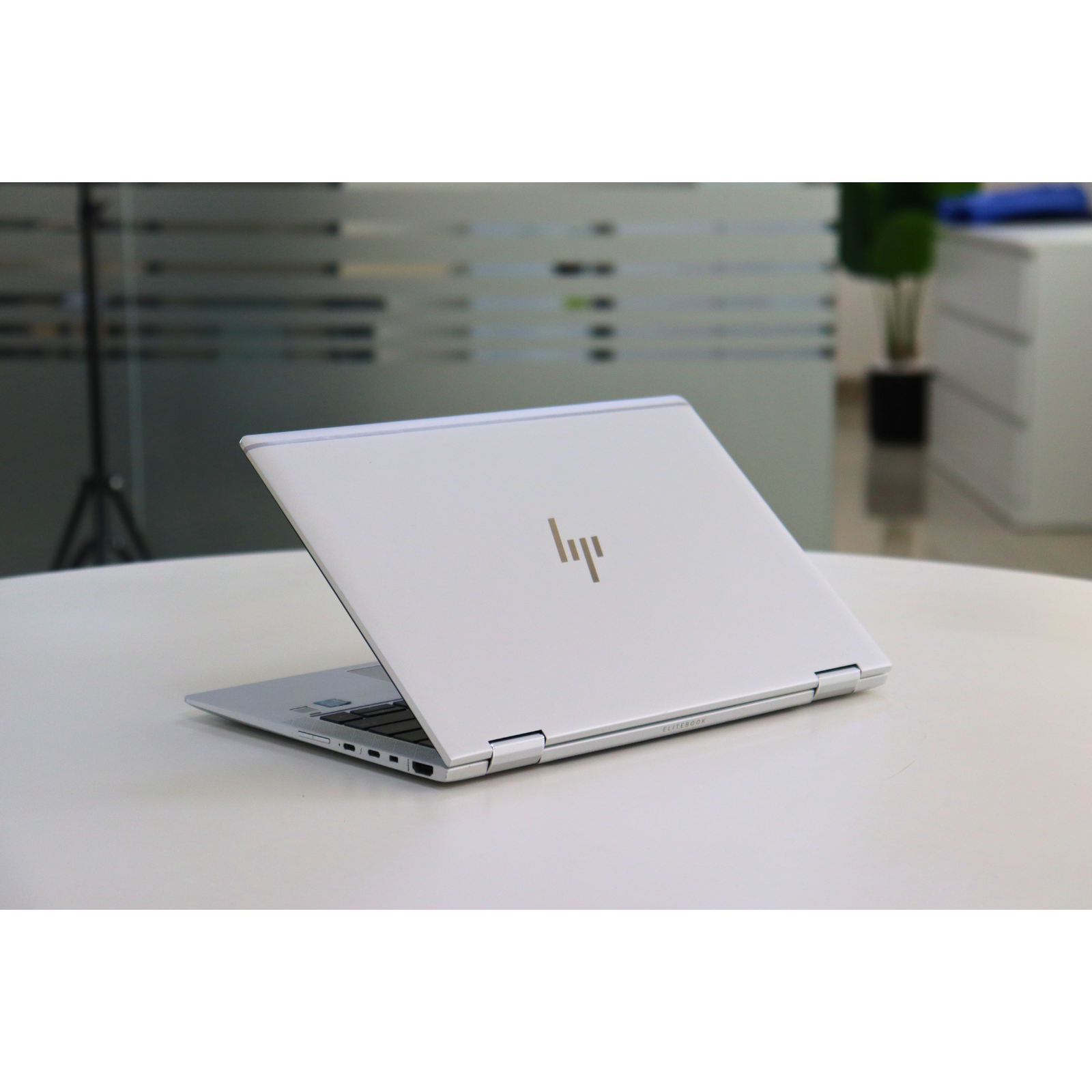 HP EliteBook X360 1030 G3: Intel Core i5, 8th Gen, 8GB RAM, 256GB SSD SN:18505