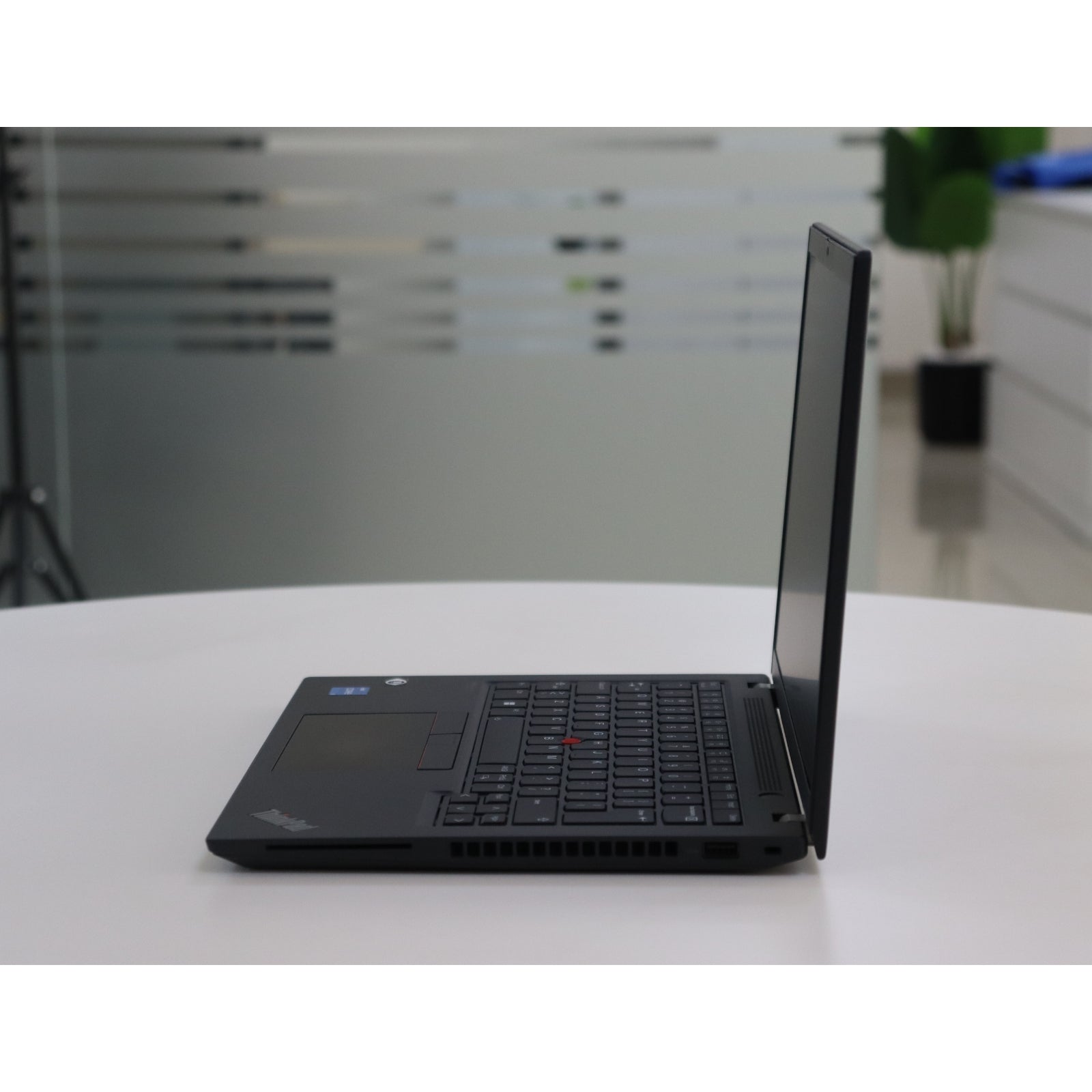 LENOVO THINKPAD T14 GEN 3: Intel Core i5, 12th Gen, 32GB RAM, 512GB SSD SN:00110