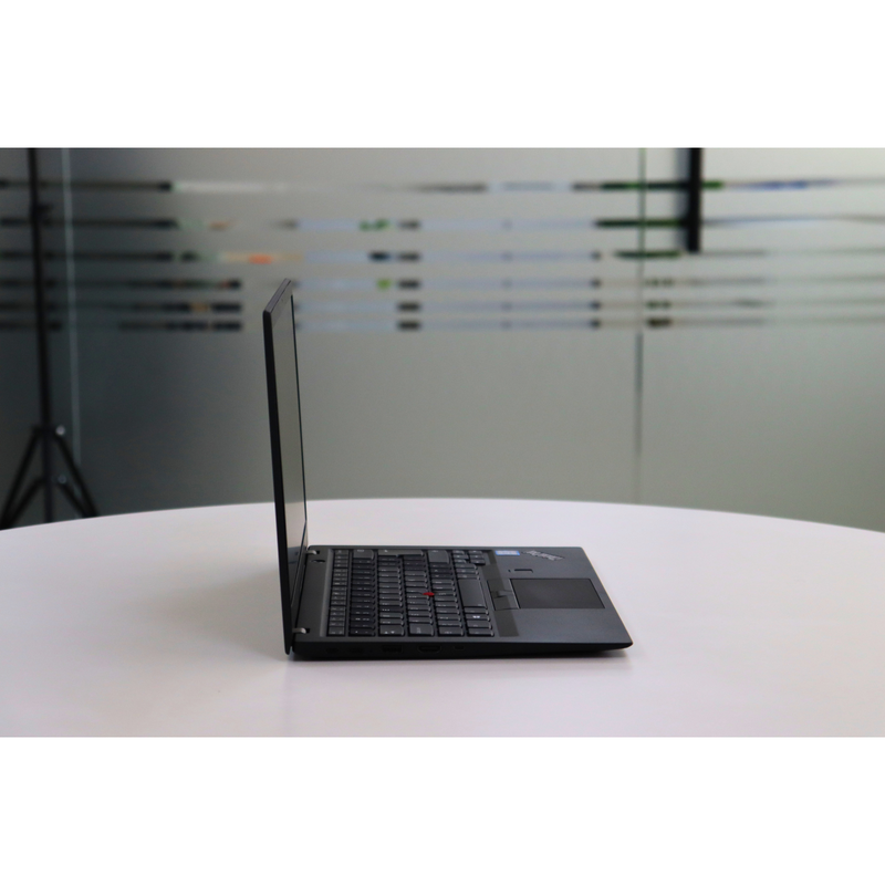 Lenovo THINKPAD X1 Carbon Gen 5: Intel Core i5, 6th Gen, 8GB RAM, 256GB SSD SN:00530