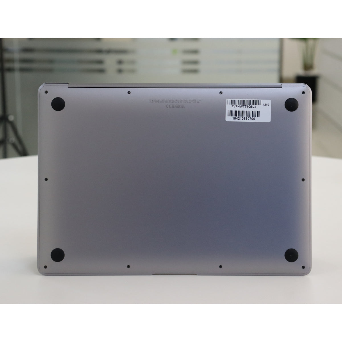 Apple MacBook Air A2337(2020): M1, 8GB RAM, 256GB SSD, SN:60706