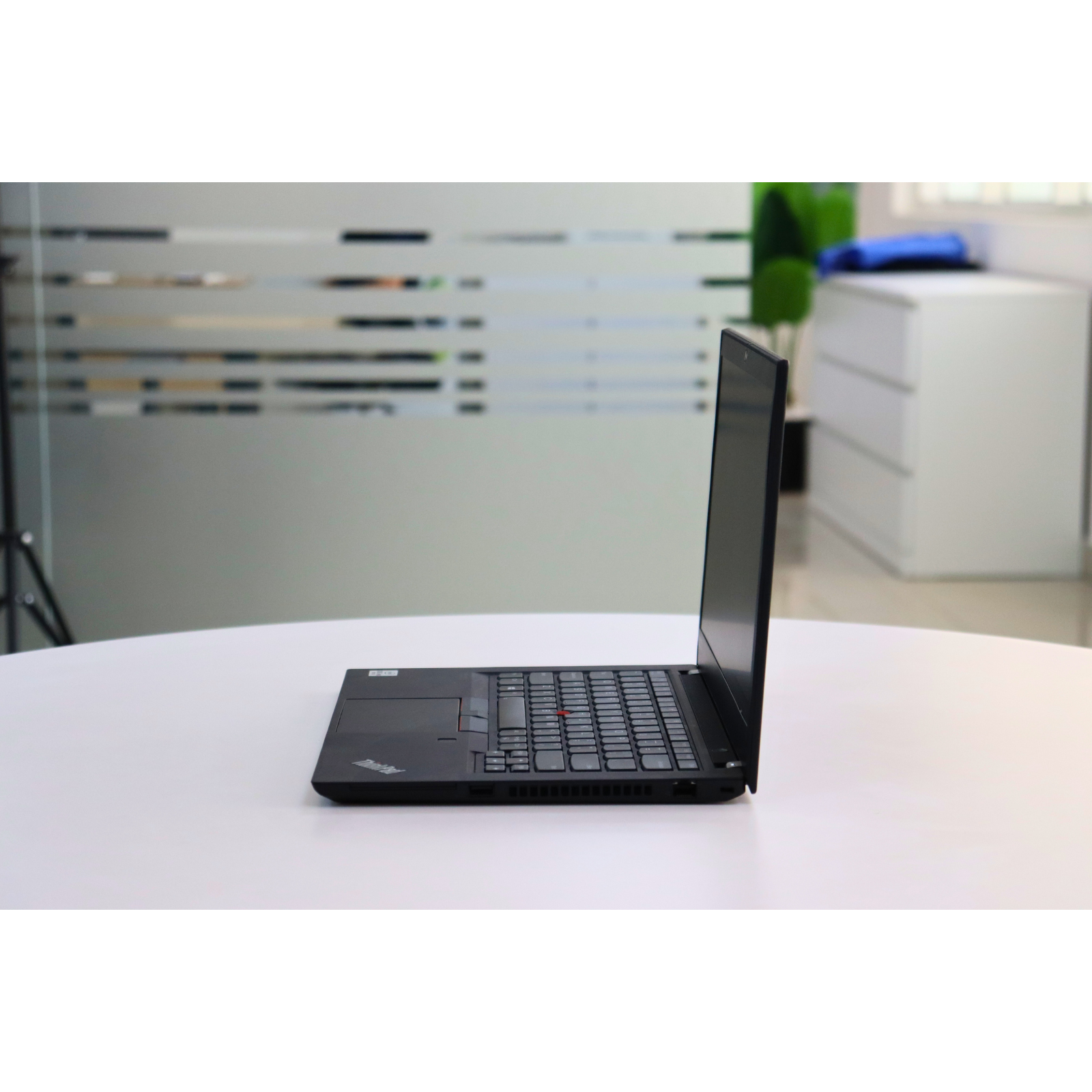 LENOVO THINKPAD T14 GEN 1: 10th Gen i7, 16GB RAM, 512GB SSD, SN:85053