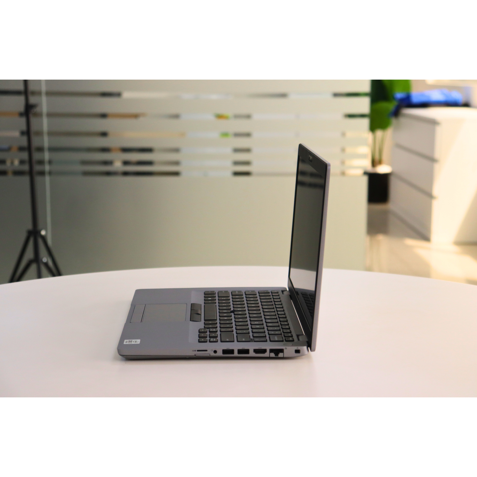 DELL INC. LATITUDE 5410: 10th Gen i7, 8GB RAM, 256GB SSD, SN:04741