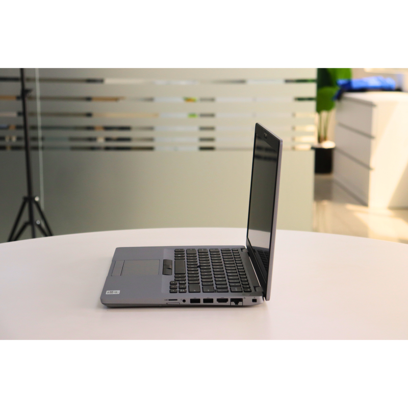 DELL INC. LATITUDE 5410: 10th Gen i7, 8GB RAM, 256GB SSD, SN:04741