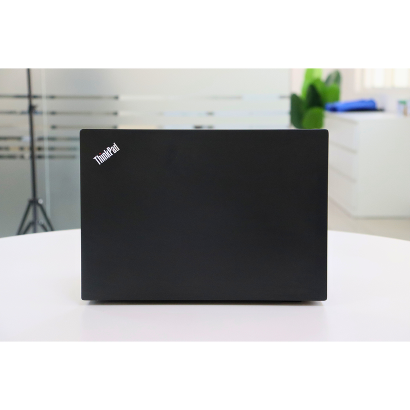 Lenovo THINKPAD L390: 8th Gen i5, 8GB RAM, 256GB SSD, SN:16324