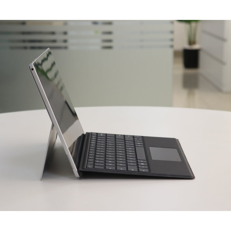 Microsoft SURFACE PRO 6: i5, 8th Gen, 8GB RAM, 256GB SSD, SN:76423