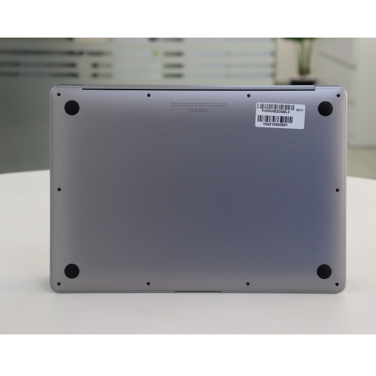 Apple MacBook Air A2337(2020): M1, 8GB RAM, 256GB SSD, SN:60691
