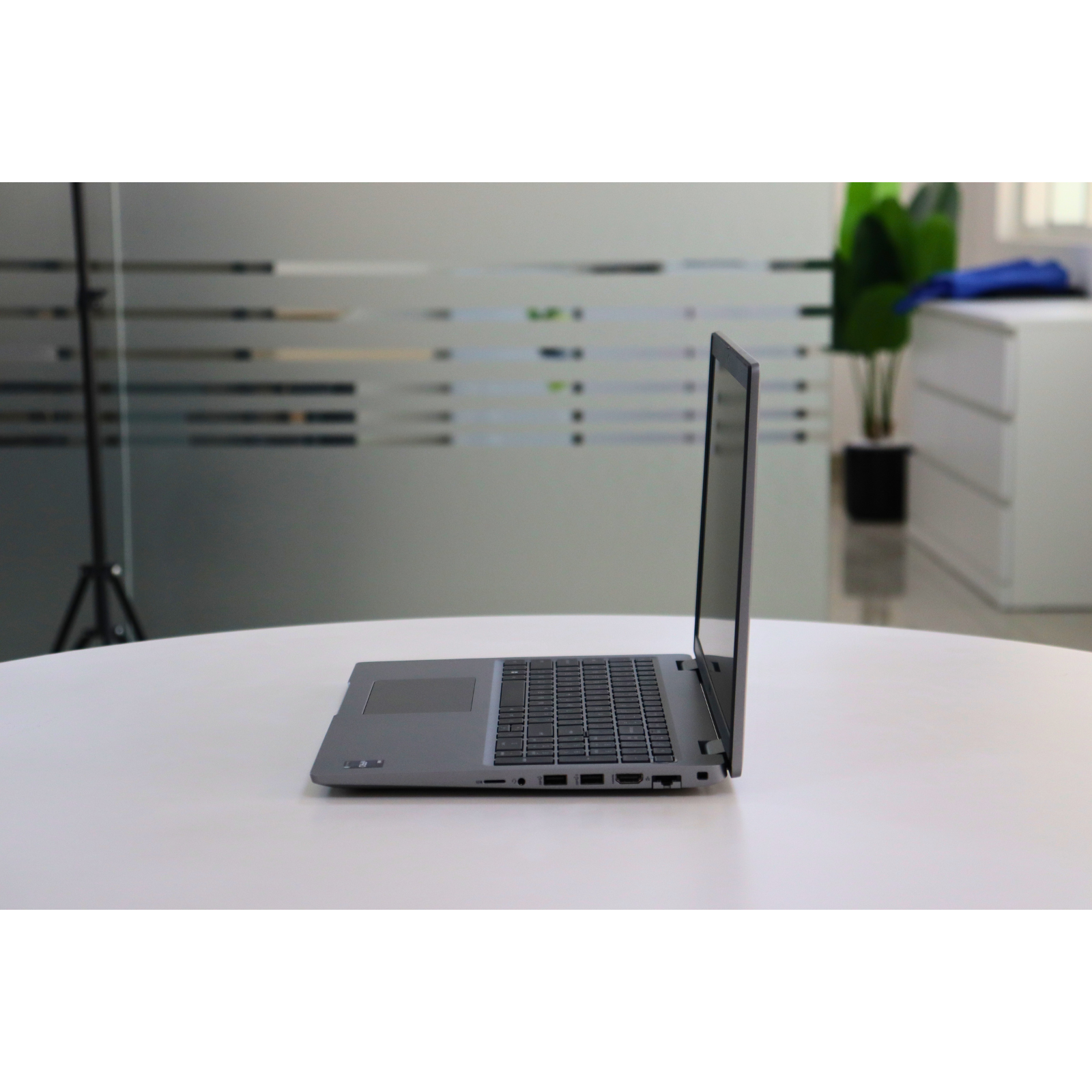 Dell Latitude 5530: 12th Gen i5, 16GB RAM, 256GB SSD, SN:05921