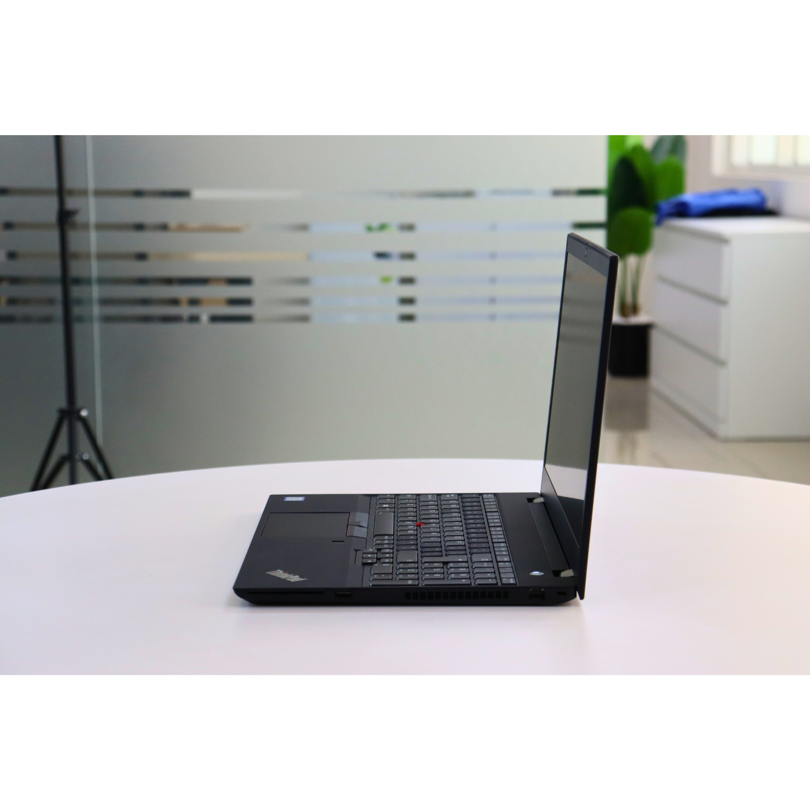 LENOVO THINKPAD P53S: i7 8th, 16GB RAM, 512GB SSD, SN:01362