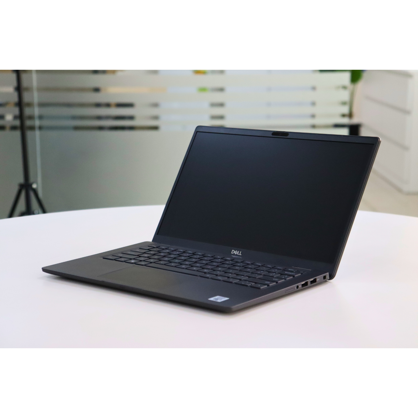 DELL LATITUDE 7410: 10th Gen i5, 8GB RAM, 256GB SSD, SN:98059