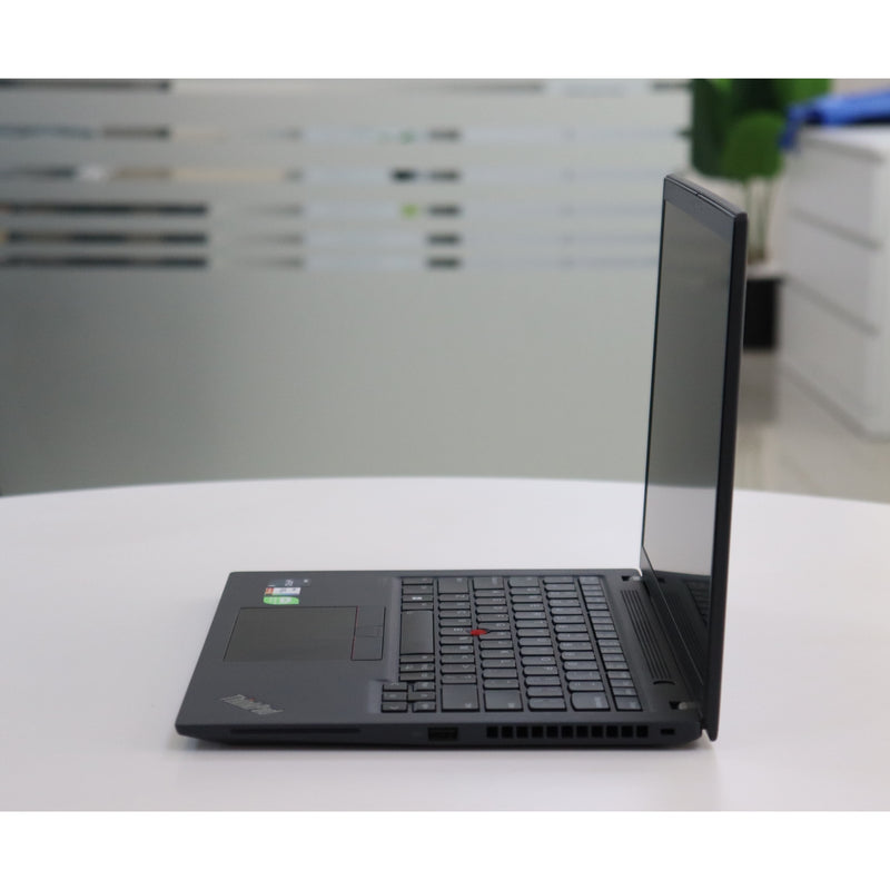 Lenovo ThinkPad T14S Gen 3: 12th Gen, i7, 16GB RAM, 256GB SSD SN:920216