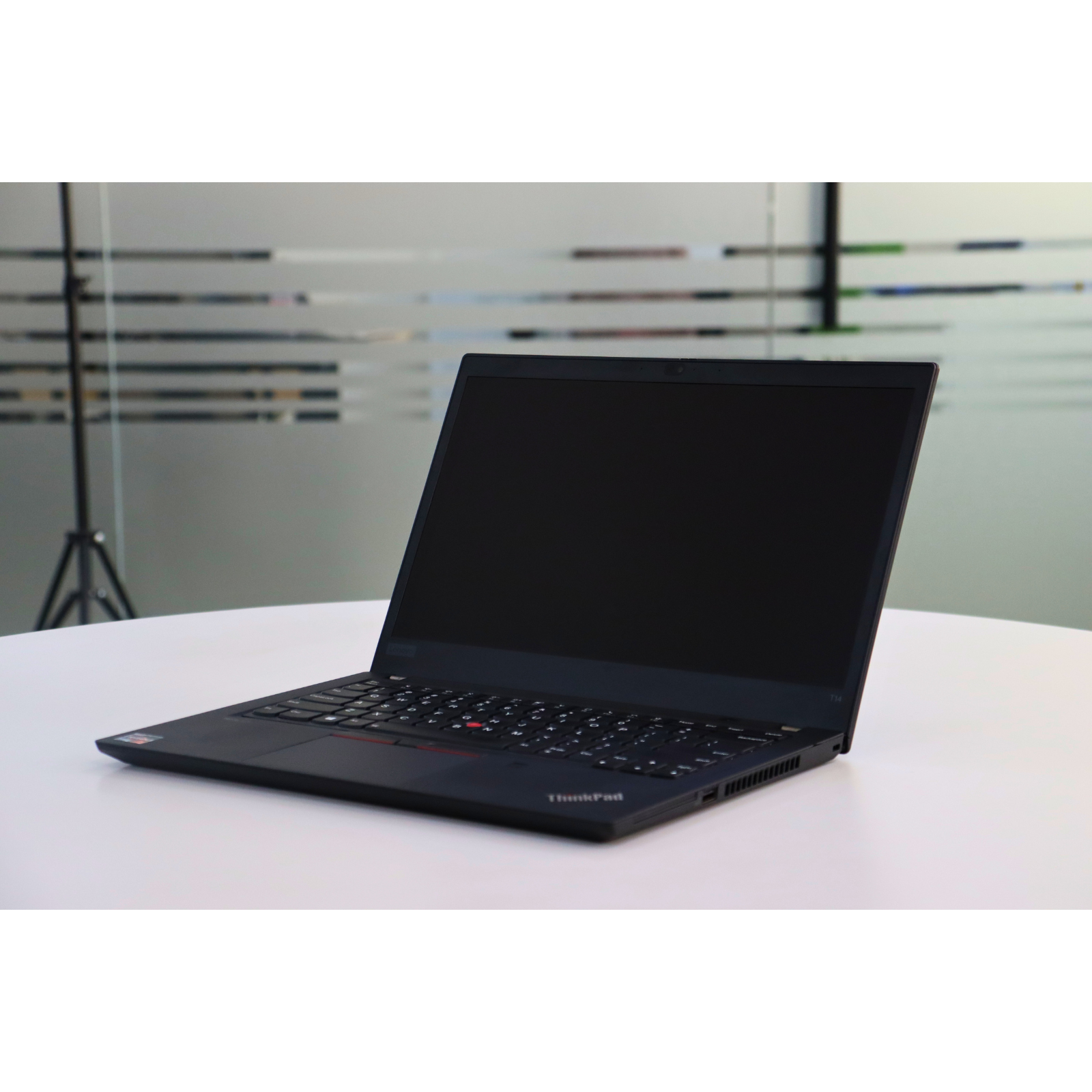 LENOVO THINKPAD T14 GEN 2: AMD RYZEN 7, 32GB RAM, 256GB SSD, SN:15468