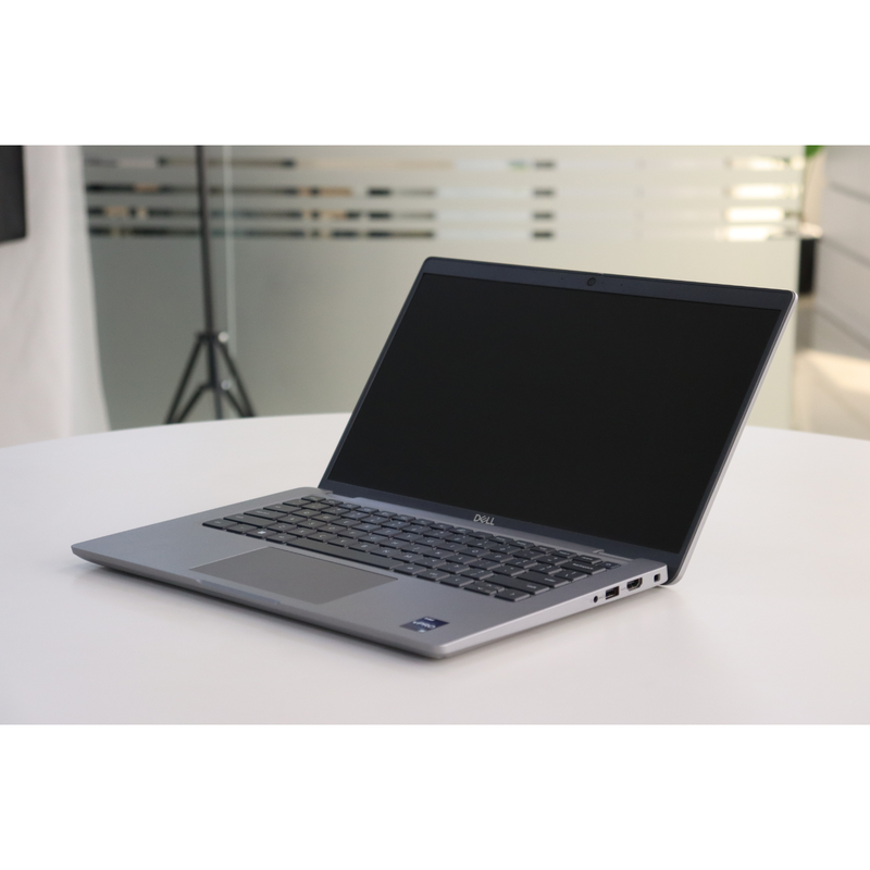 Dell Latitude 5440: Intel Core i5, 13th Gen, 16GB RAM, 512GB SSD SN:95537