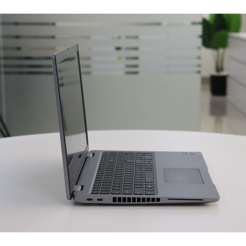 DELL LATITUDE 5540: 13th Gen i5, 16GB RAM, 512GB SSD, SN:04955
